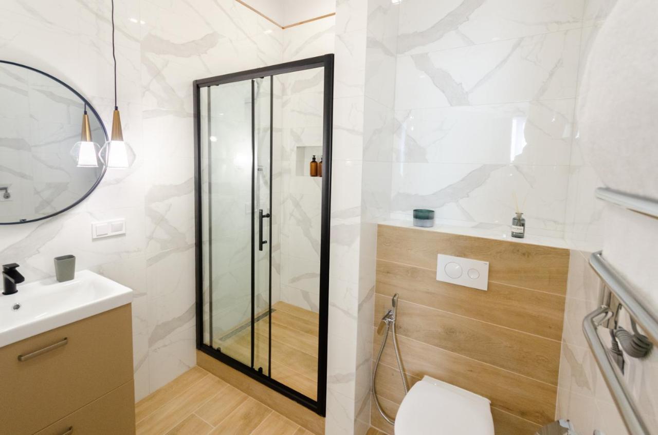 Modern New Cozy Apartment Kvartet Railway Station 基輔 外观 照片