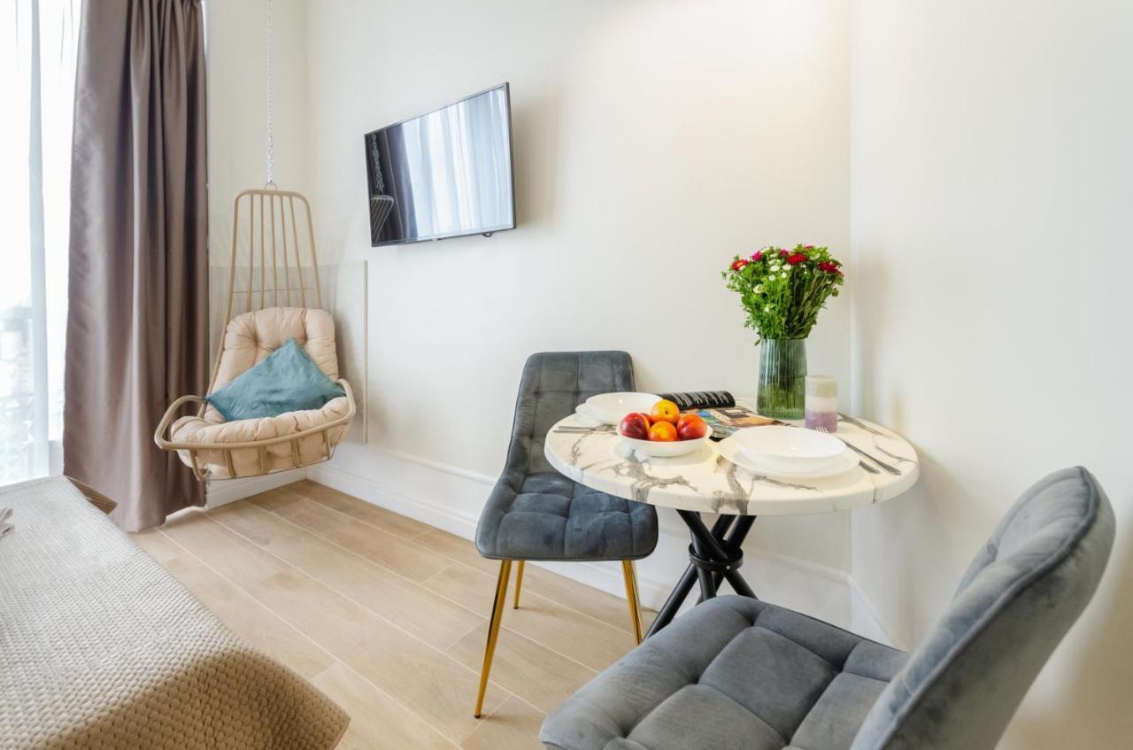 Modern New Cozy Apartment Kvartet Railway Station 基輔 外观 照片